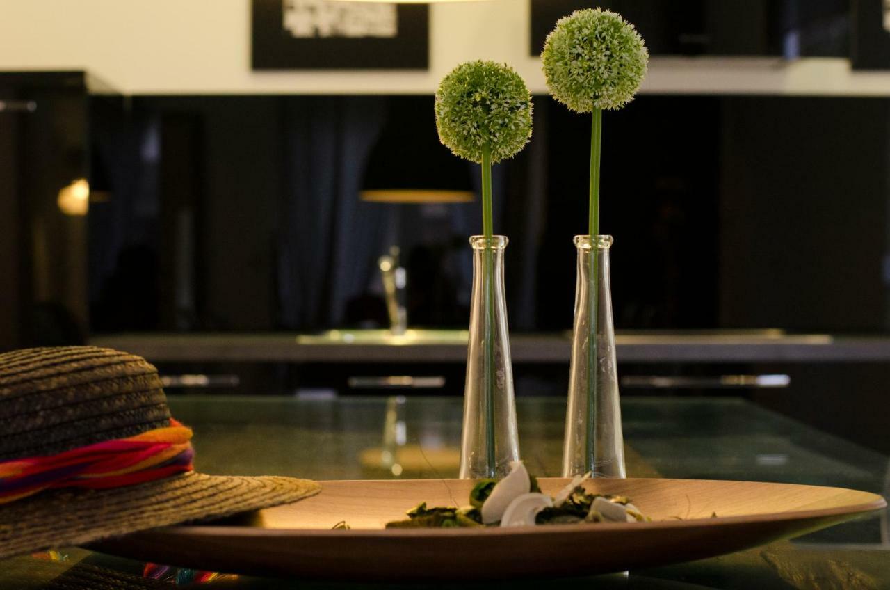 Pine And Lime Apartments Pola Esterno foto